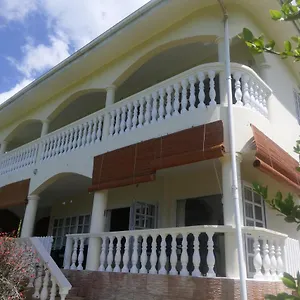 Casa vacanze Tropical Garden Self Catering, Victoria