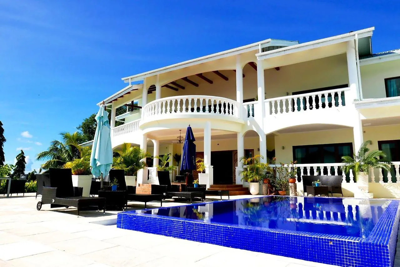 Petit Amour Villa, Seychelles Victoria Hotel