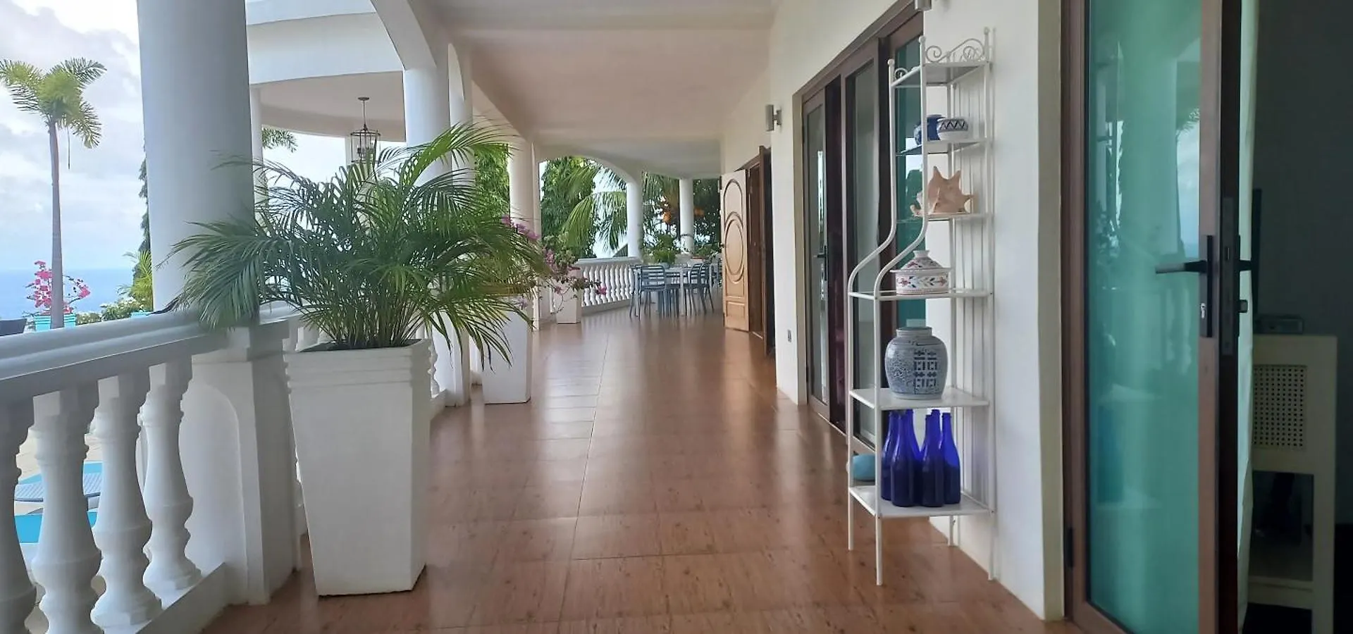 Hotel Petit Amour Villa, Seychelles Victoria